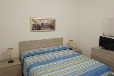 ツーリストアパートメント Casa Vacanza Aventino