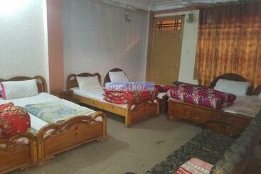 هتل Five Star & Restaurant