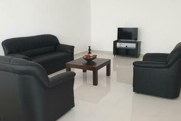 شقق خاصة سياحية Rodrigo Building