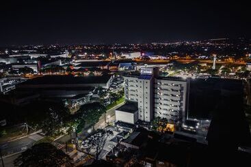 هتل Caiua Express