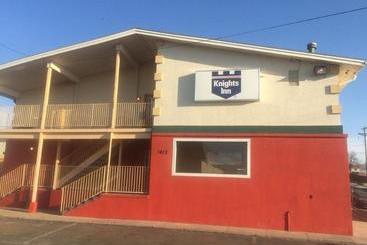 مُتل Knights Inn Dodge City