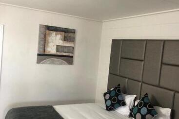 Gladstone Cbd Motel
