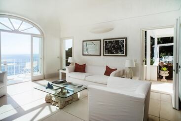 آپارتمانهای توریستها Villa Coccodrilla By Myvillacollection