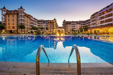 هتل آپارتمان Royal Sun Holiday Complex