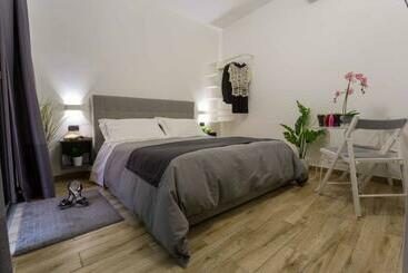 تختخواب و صبحانه Etnea 208 Luxury Jacuzzi Suite Catania