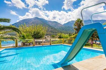هتل Talea Beach