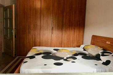 游客公寓 Lovely Apartment In Front Of The Lake