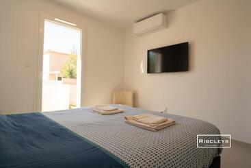 آپارتمانهای توریستها Grand T3 Neuf Climatisé Avec Wifi à 100m De La Plage