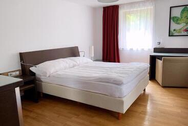 דירות לתיירים Große Wohnung Mit 2 Schlafzimmern