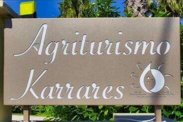 تختخواب و صبحانه Agriturismo Karrares