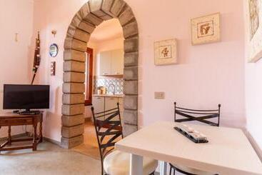 شقق خاصة سياحية Welcomely   Josto Panoramic House