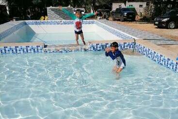 민박 Knb West Villa Inn  Patar