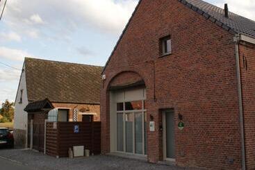 דירות לתיירים Le Gîte De La Reine De Hongrie