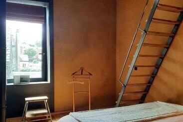 דירות לתיירים Gîte Redouté Agréable Maison De Ville Avec Cour Intérieure