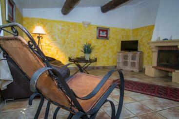 צימר Mas De Shogol