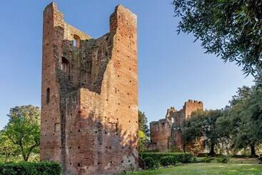 דירות לתיירים Villa Cerbaie   Happy Rentals