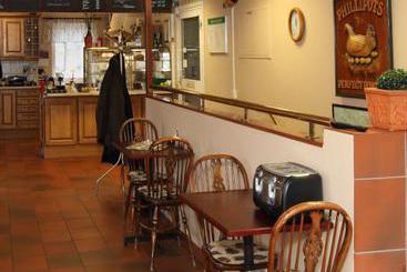 تختخواب و صبحانه Dialog Hotel Västerås