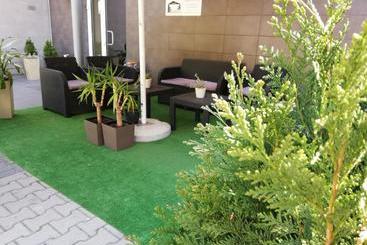 هتل Arena
