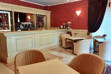Regina Di Saba   Hotel Villa Per Ricevimenti
