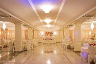 Regina Di Saba   Hotel Villa Per Ricevimenti