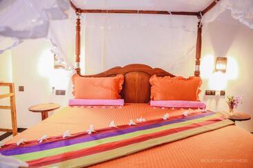 בית מלון כפרי Resort Of Happiness