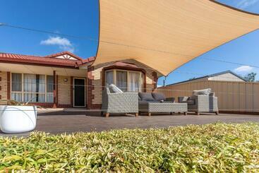 شقق خاصة سياحية 4 Pelican Court, Woodlane Mypolonga