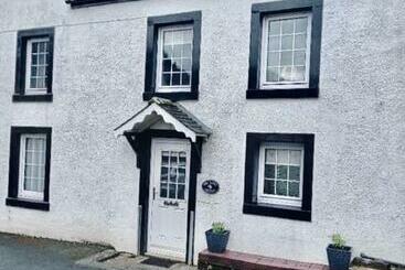 شقق خاصة سياحية Mews Cottage