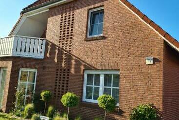 آپارتمان‌های توریست‌ها Ferienwohnung Blick Am Tief 4 Sterne