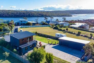 شقق خاصة سياحية Top Of The Bay Modern Home With Spectacular Views