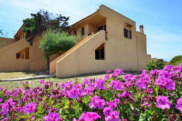 هتل Residence Baia Santa Reparata