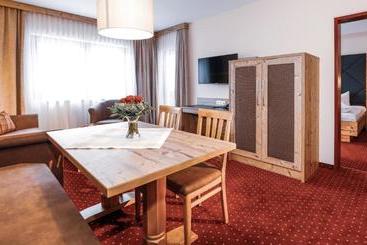 هتل Panorama Appartements