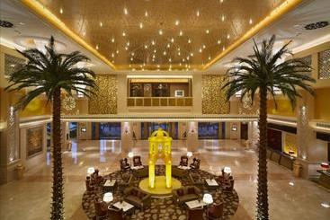 هتل Sovereign Zhanjiang