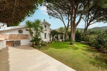 游客公寓 Villa Claudia Torre Delle Stelle