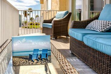 شقق خاصة سياحية #1 Stunning Ocean View Completely Remodeled Luxury Condo With Huge Balcony