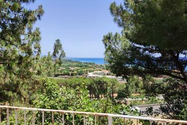 شقق خاصة سياحية A Casa Di Chiara