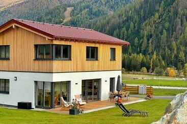 관광객 아파트 Tyrol Purelife Lodges