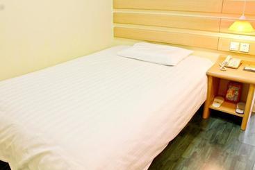 هتل Home Inn Hefei Bus Station