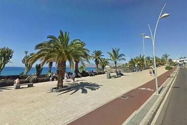 Tourist flats Villa Petronila Tías, Lanzarote