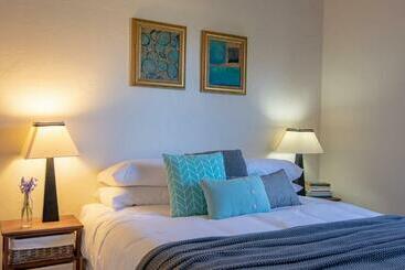 Apartamentos turísticos Dawns Sleeps 4 In 2 Queens With 2 Ensuites Wifi In Town