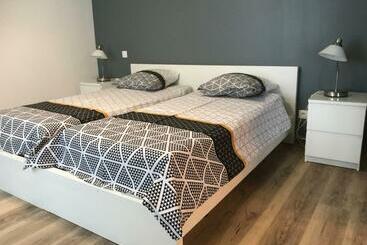 ツーリストアパートメント Gite Appart Orchidée   Lunéville   Séjour Famille Ou Pro   2 Adultes & 2 Enfants