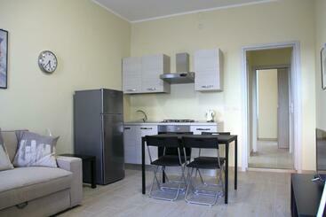 דירות לתיירים Along The Canal Smart Flat Naviglio   4 People
