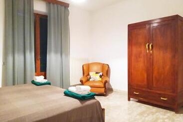 آپارتمانهای توریستها La Collina Di Emma