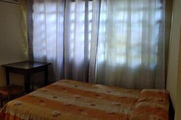 هاستل Sweet Guest House