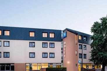 Greet Hotel Evreux Centre   Route De Normandie By Accor