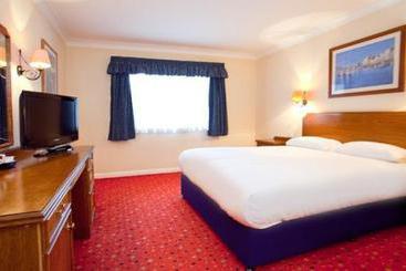 هتل Travelodge Portsmouth Hilsea