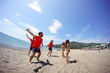 هتل Villaggio Porto Rhoca