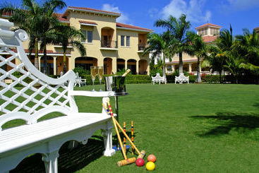 هتل The Somerset On Grace Bay