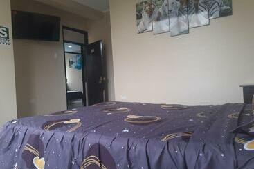 هتل Hostal El Encanto
