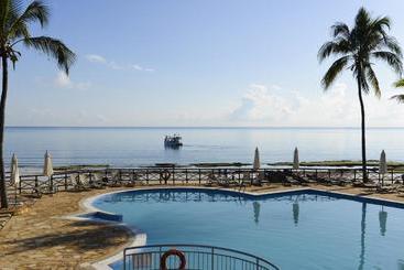 هتل Ledger Plaza Bahari Beach