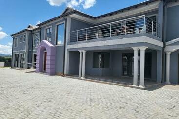 פנסיון Domsa Lapeng Guesthouse